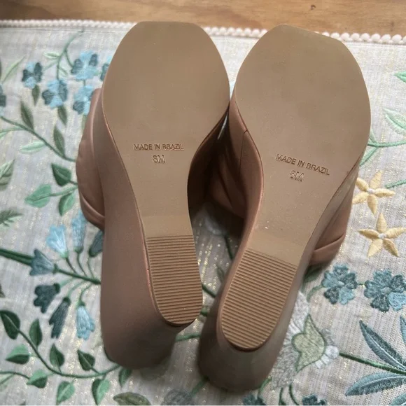 Steve Madden Women's Brianna Tan Wedge Sandals NWT - Picture 5 of 6